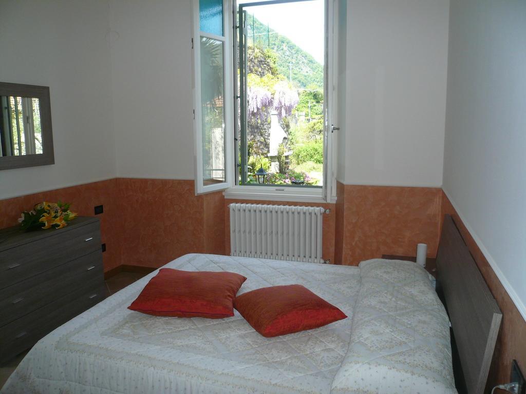Appartamento Casa Beatrice Oliveto Lario Camera foto